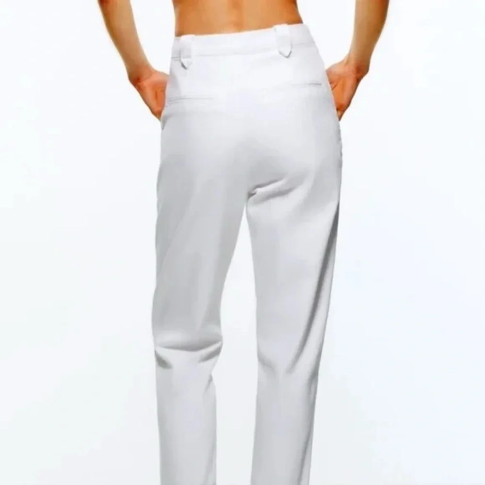 Zara Women’s High Rise Tailor Fit Jeans White Size S 5862/064 100% Cotton
